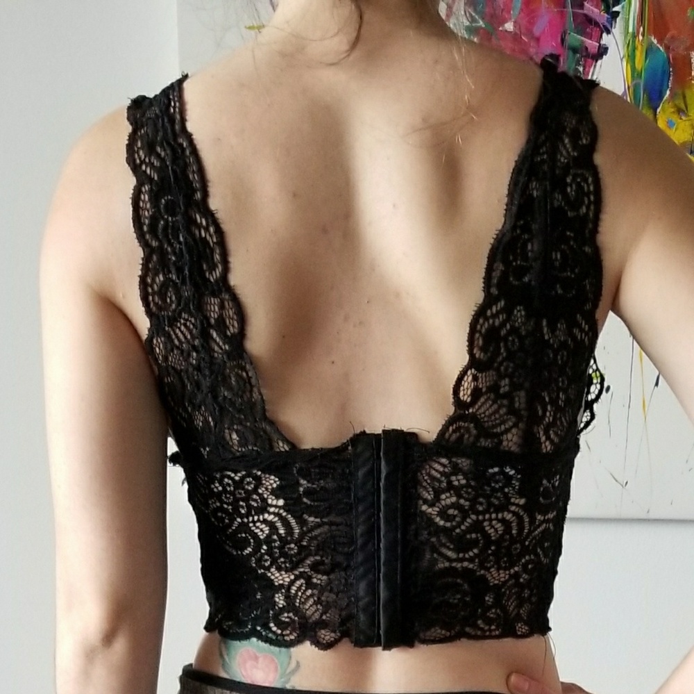 Black Bebe top